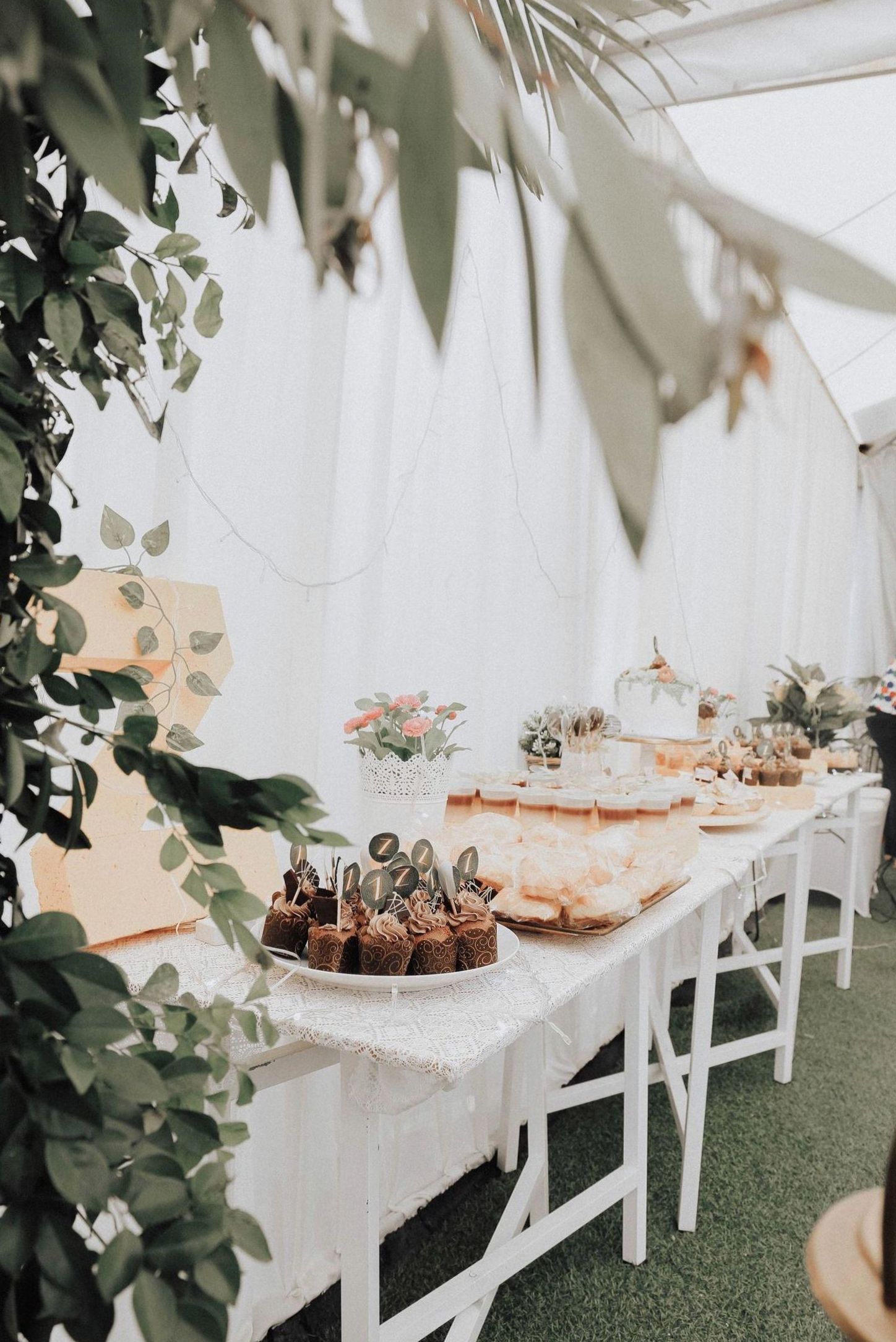 Elegant wedding table setting